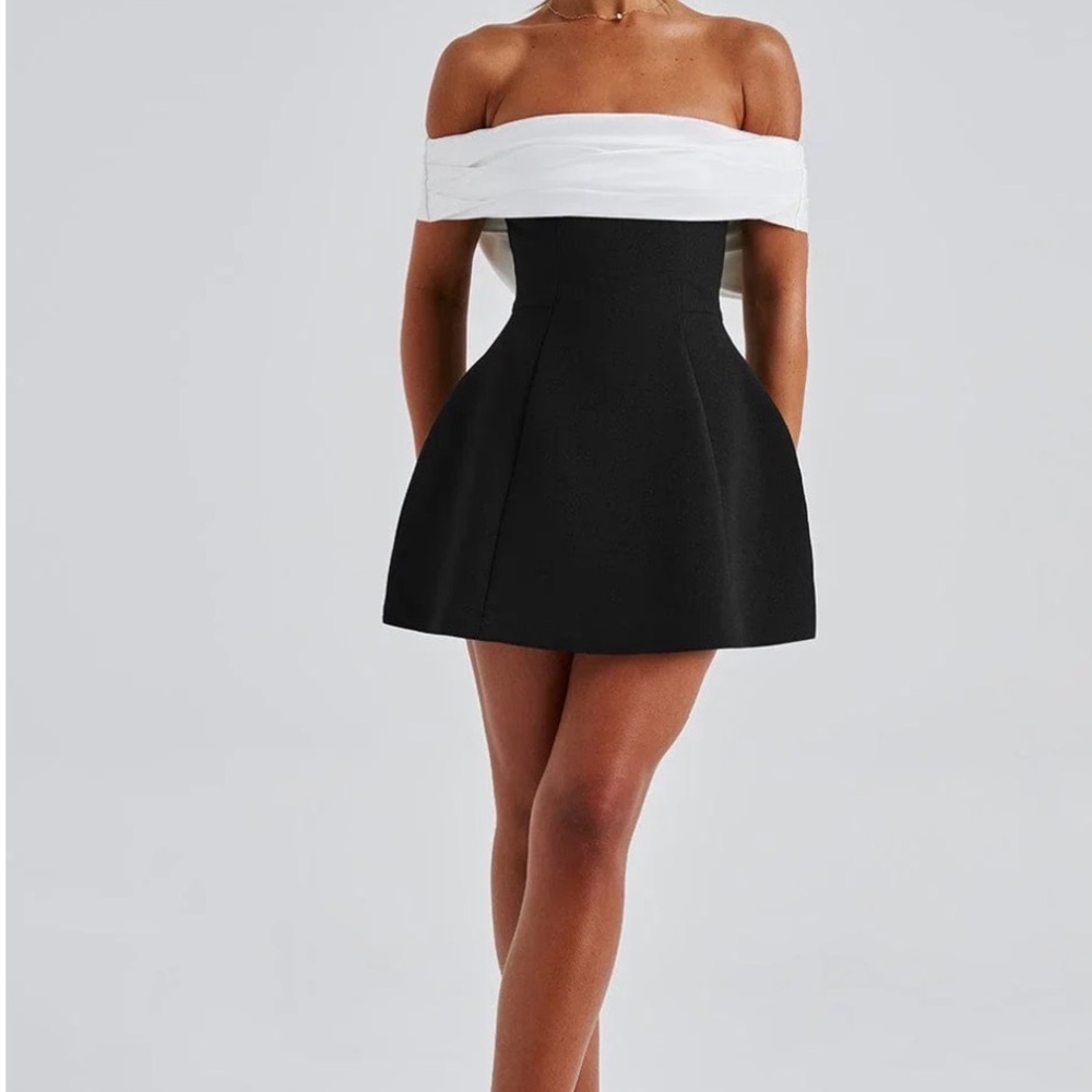 NOIR BLOOM MINI DRESS - BLACK/WHITE